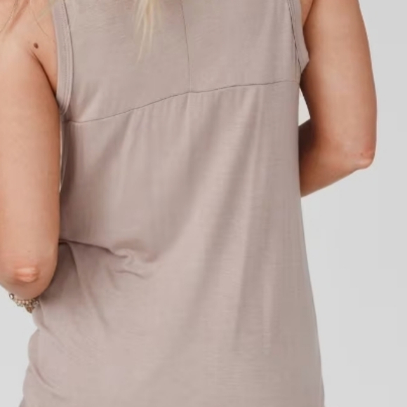 Three Birds Nest, Women's Tops  "The Nest Shelli Scoop Neck Tank Top" - Picture 5 of 6